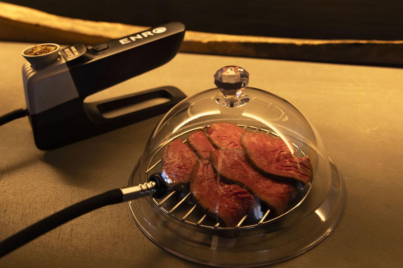 爆売れした燻製器】ジェラートも燻せるアイテムがピザ窯メーカーより