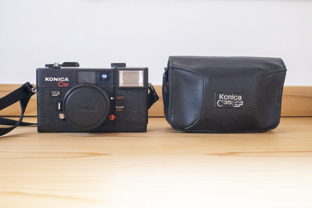 コニカ C35 EF レビュー｜初心者にもおすすめな“写ルンですの次”の