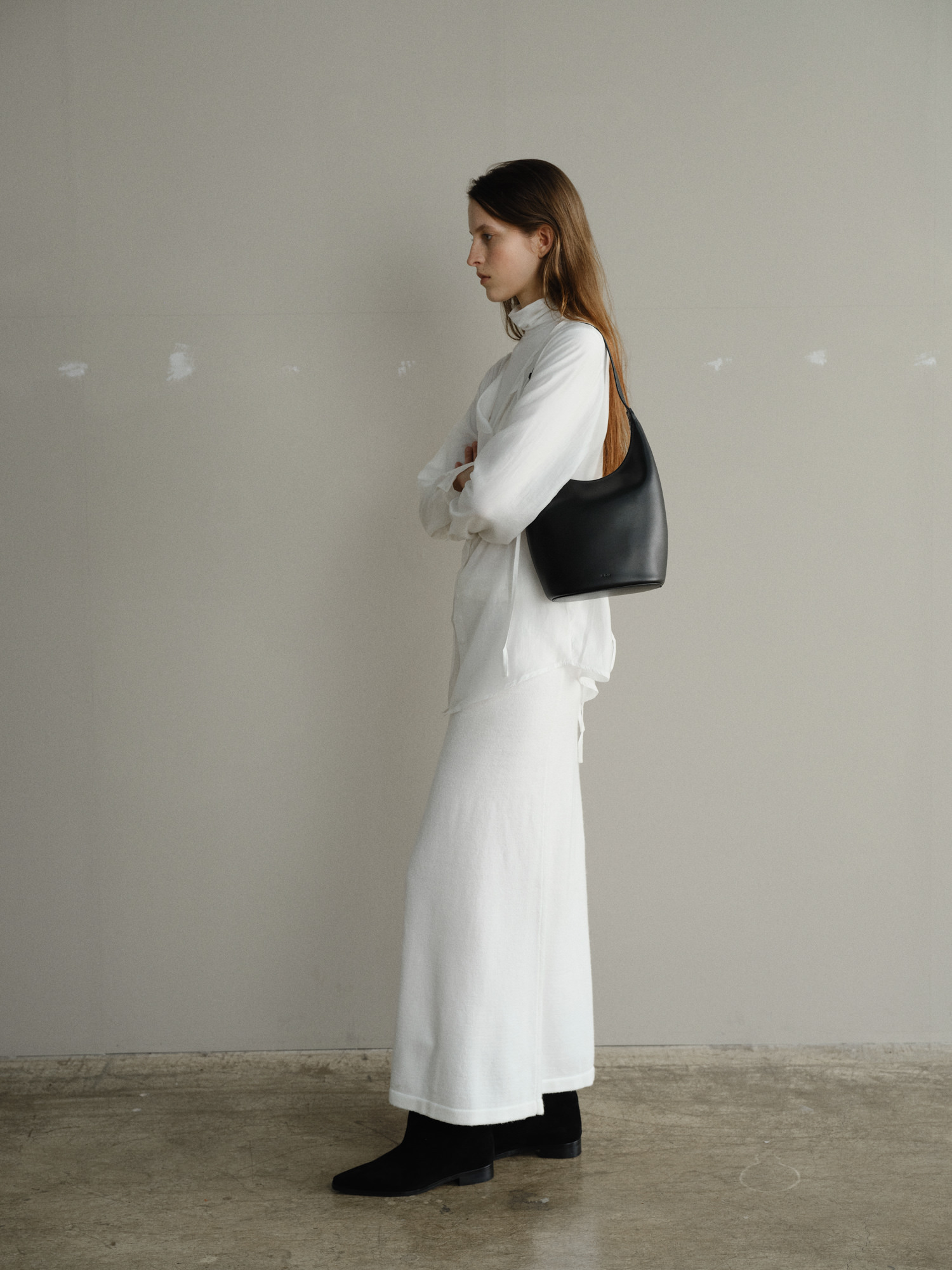 ROH SEOUL STORE - Medium Around hobo bag Black - ROH SEOUL