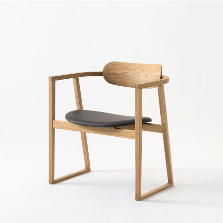 SUWARI ラウンジチェア（張り座） | 飛騨産業株式会社【公式】 | 飛騨