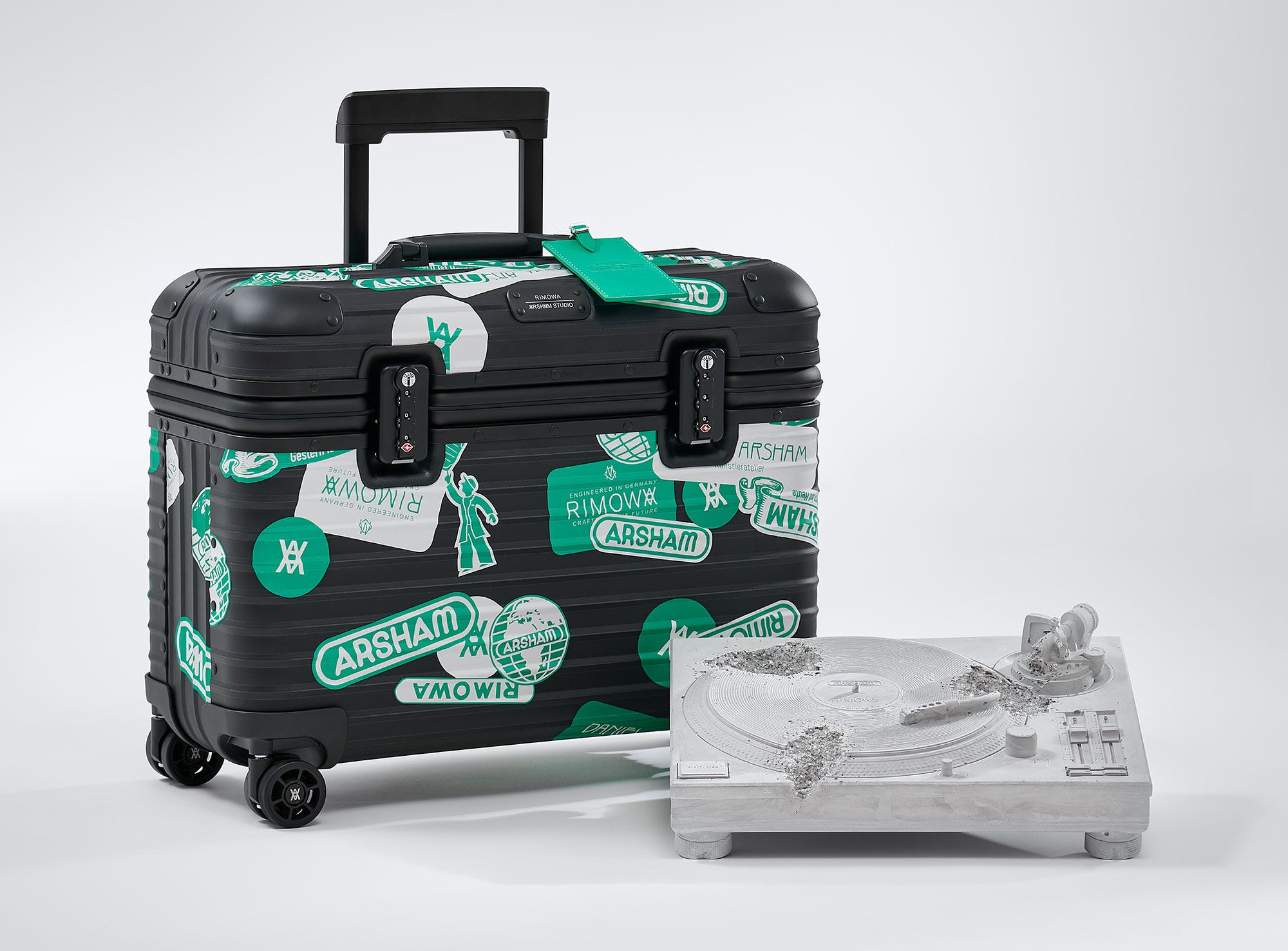 リモワ」×ダニエル・アーシャムのコラボが再び！ アジア限定版500個の