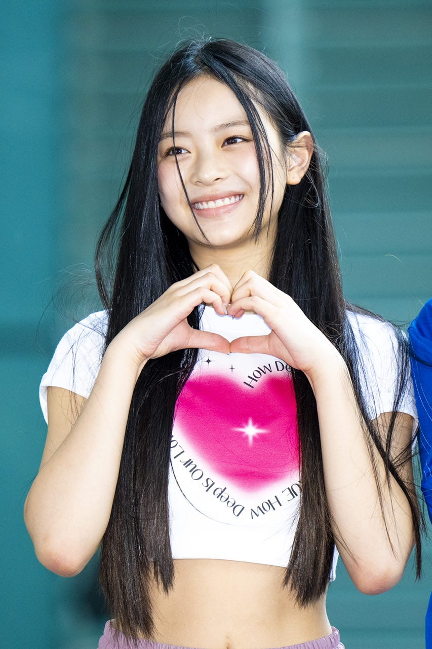 NewJeans ハニ編】ウインクの妖精！キュートな童顔で愛されHANNIの