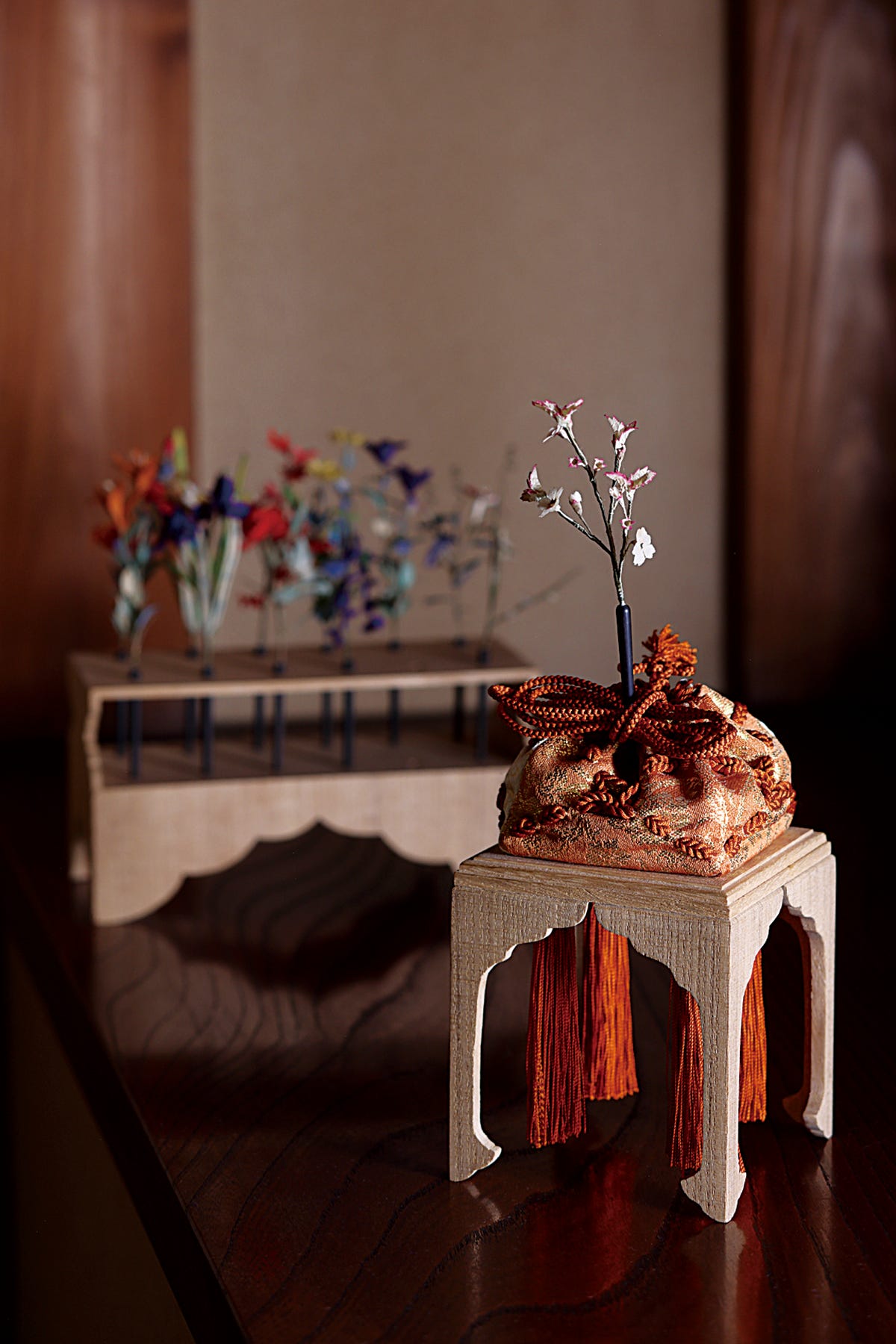 香を「聞く」文化、香道の世界。志野流香道二十一世家元継承者、蜂谷宗