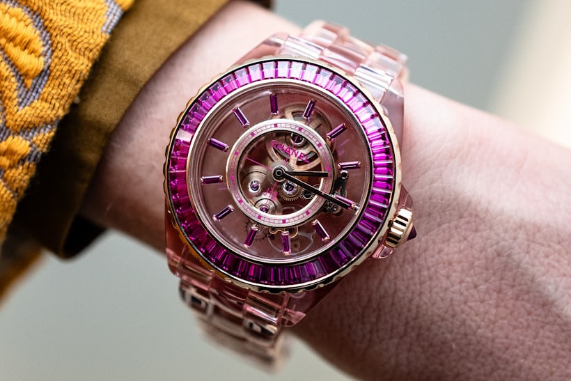 シャネル J12 X-RAY ピンク エディションを実機レビュー