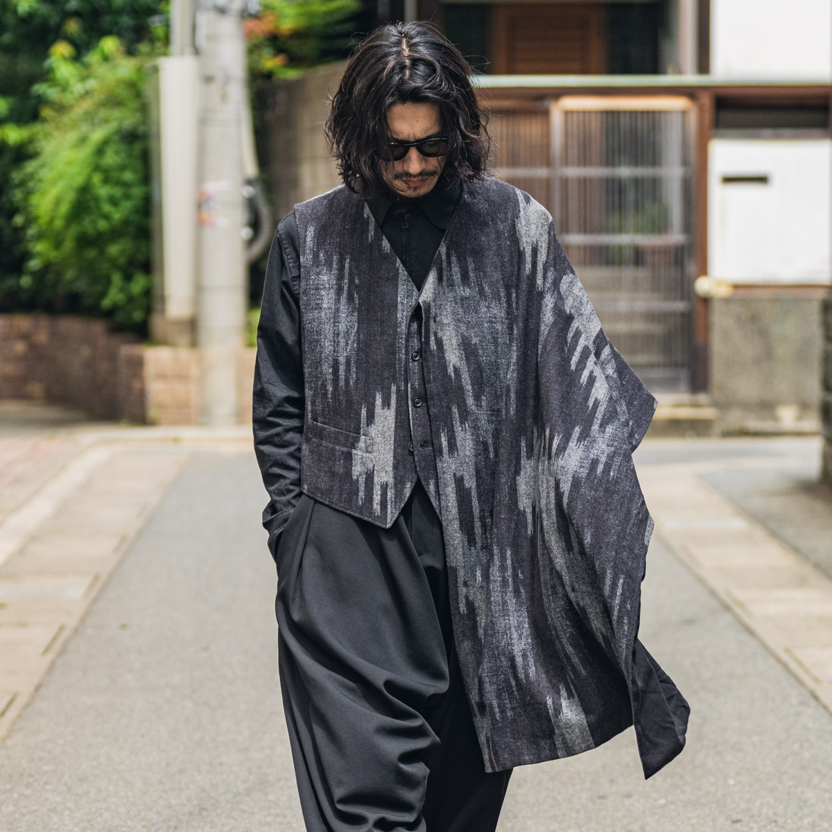 YOHJI YAMAMOTO プリントストールベスト | HUES 福岡セレクトショップ