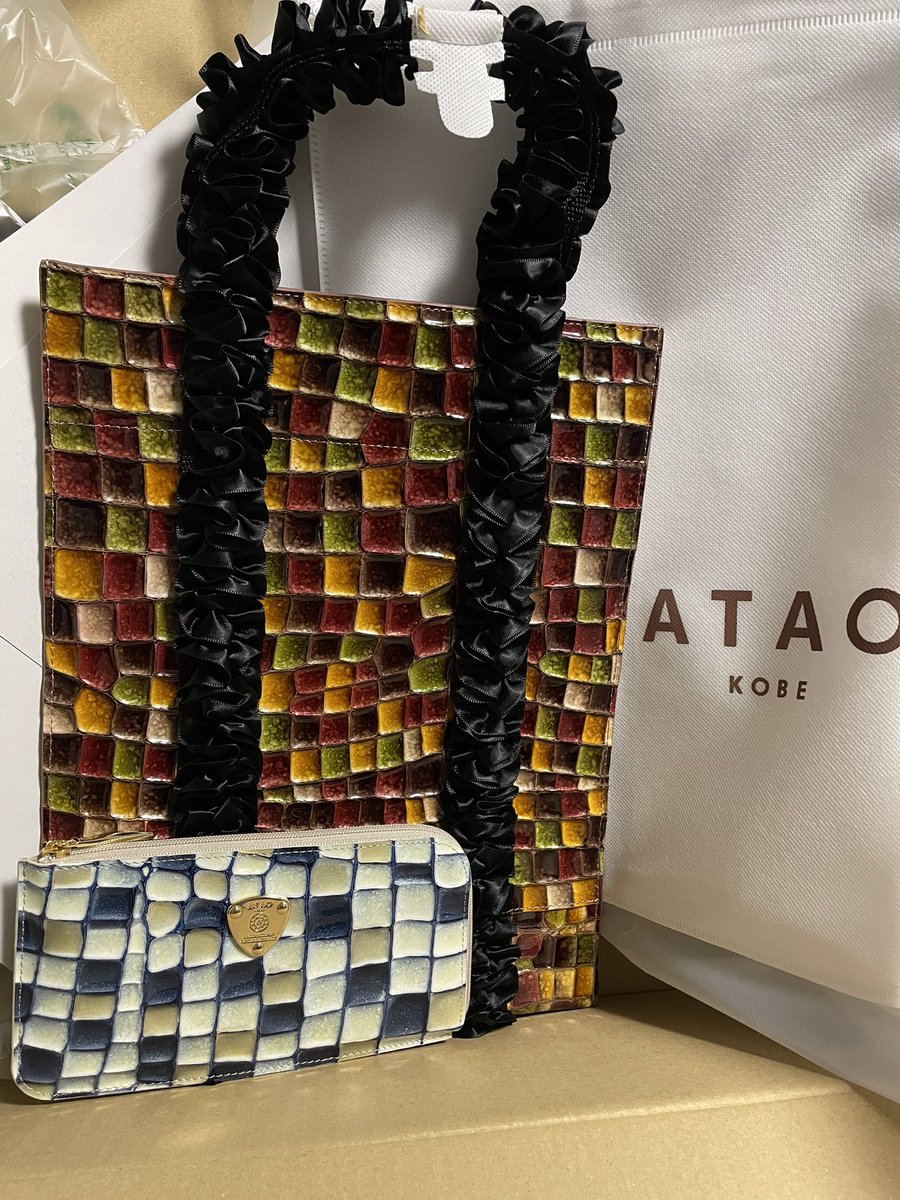 ATAO(アタオ)福袋[2026]の中身をネタバレします！上質なバッグ＆小物が