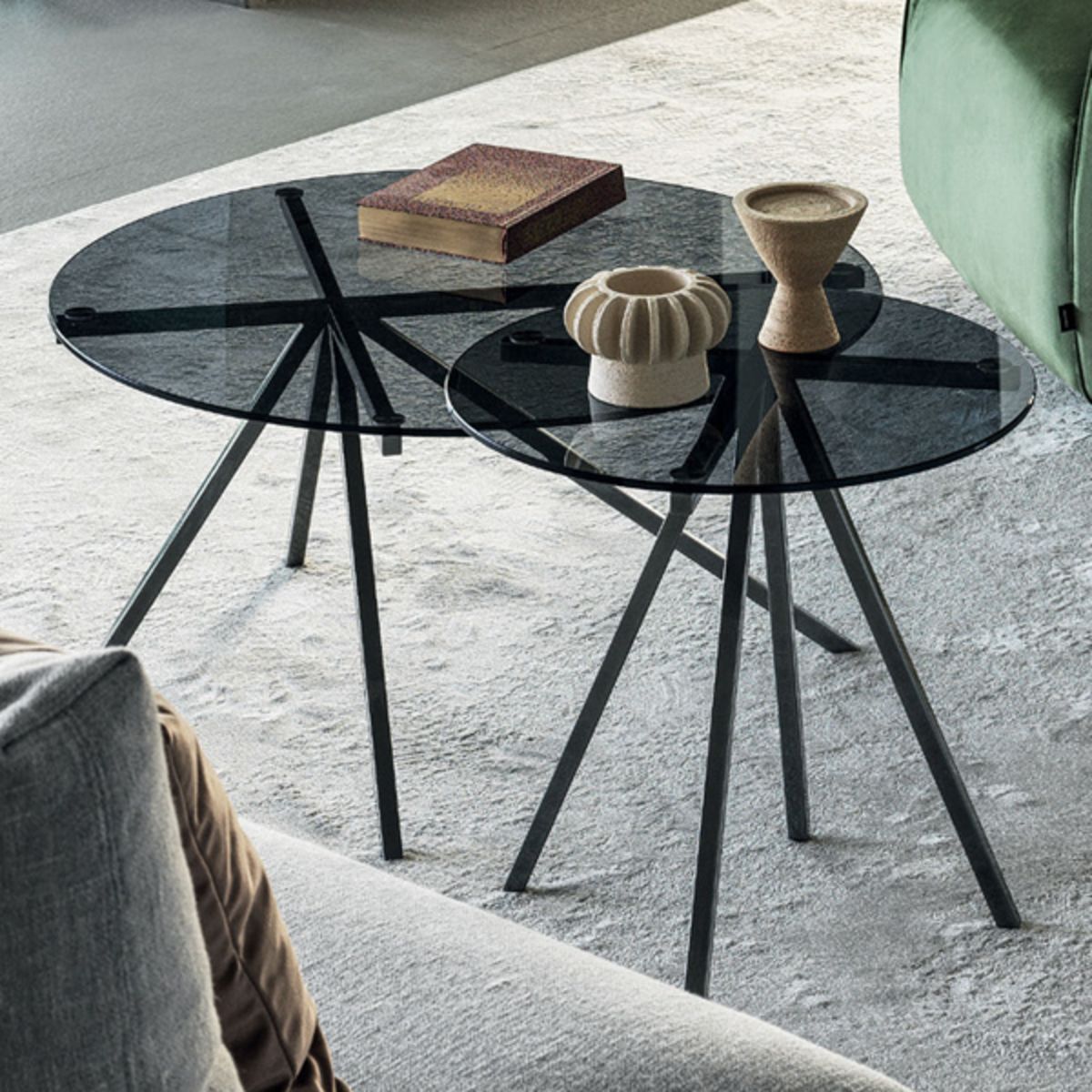 MBT0168／MBT0169｜アビタスタイルのガラステーブル