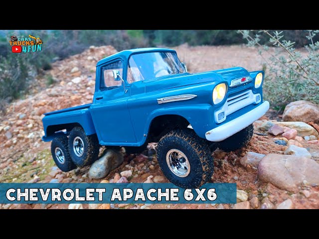 FMS 1/18 6X6 Chevrolet Apache | RC Crawler | Unboxing & First