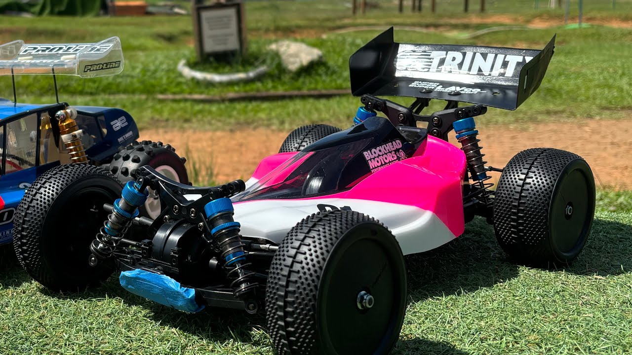 Tamiya DB01 Durga Dirt Track Run - YouTube