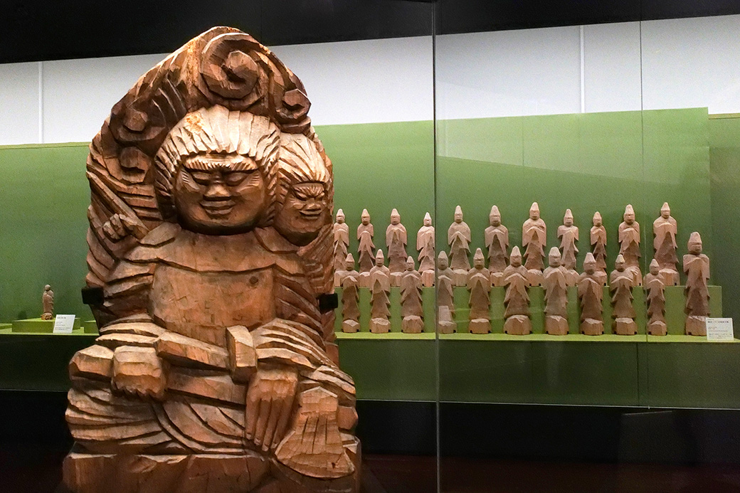 円空仏から湧き立つ生命の氣 流浪の僧が現代へ伝える祈りの姿