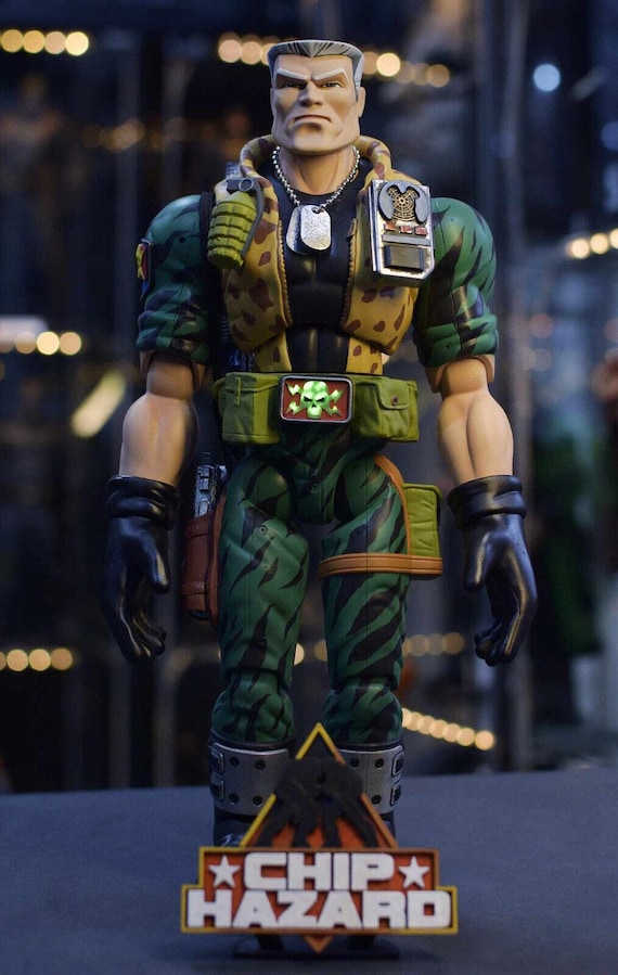 Small Soldiers - CHIP HAZARD - Box Pose Statue - Etsy