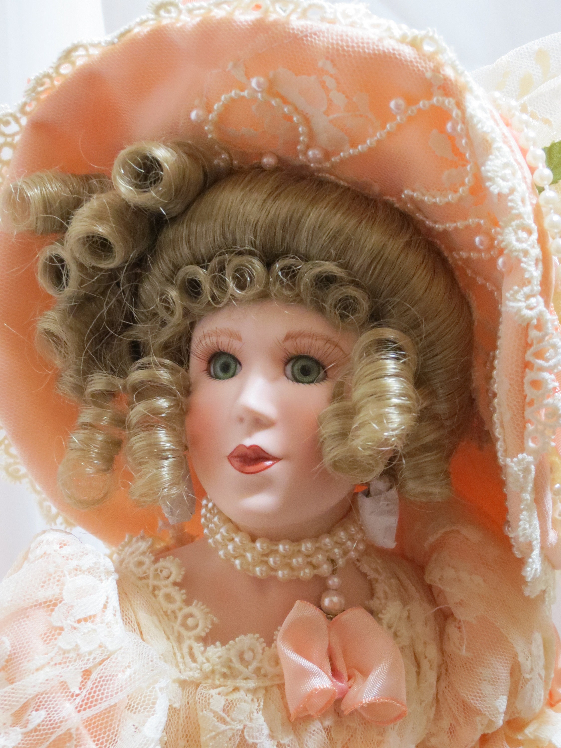 Franklin Mint - Maryse Nicole Porcelain - Porcelain 19