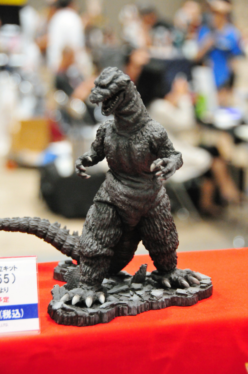 完成品価格18万円「ゴジラVSデストロイア」など大スケール怪獣