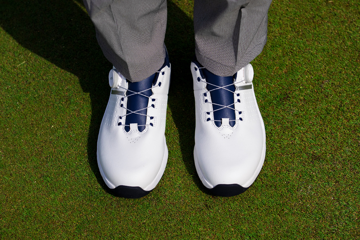 幅広さんも甲高さんも「いいね！」 ミズノ「ハザードエナジー BOA