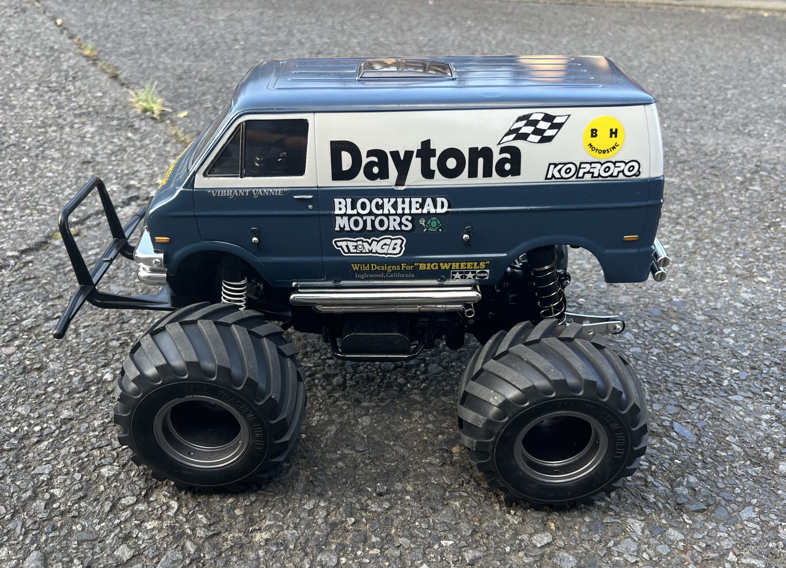 タミヤ ランチボックス BHMカスタム 3ダンパー ESC サーボ フルベア