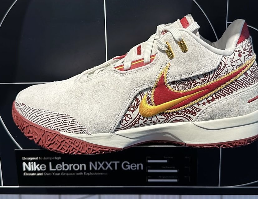 ナイキ ズーム レブロン NXXT ジェン AMPD “FaZe Clan（フェイズ