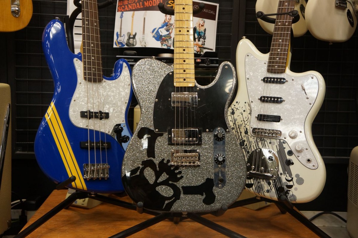 入荷】Squier by Fender / SCANDAL MODEL - Red Guitars – Guitar Shop