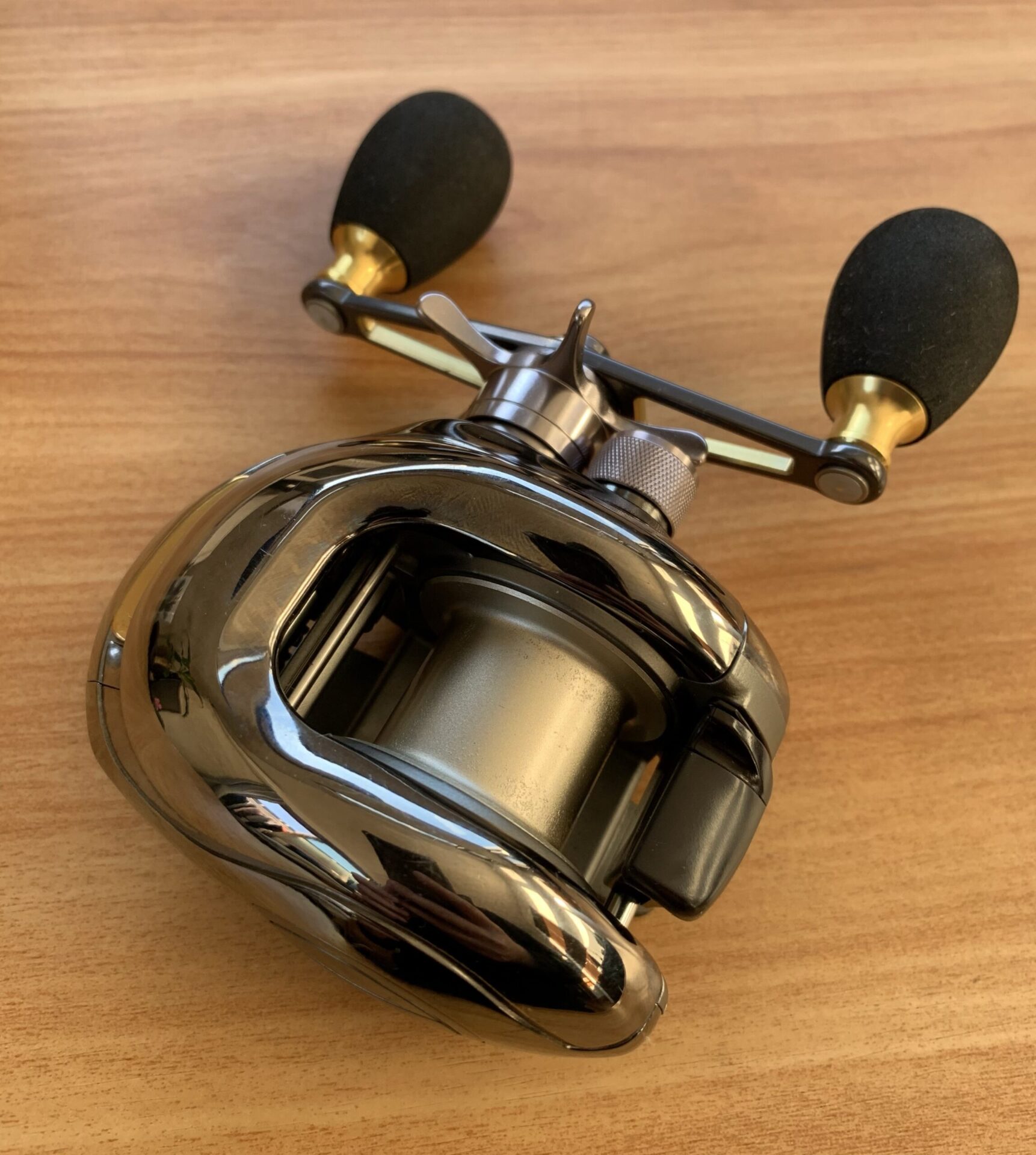 シマノ 初代アンタレス RH 220 右巻き ベイトリール 初代アンタレス 右