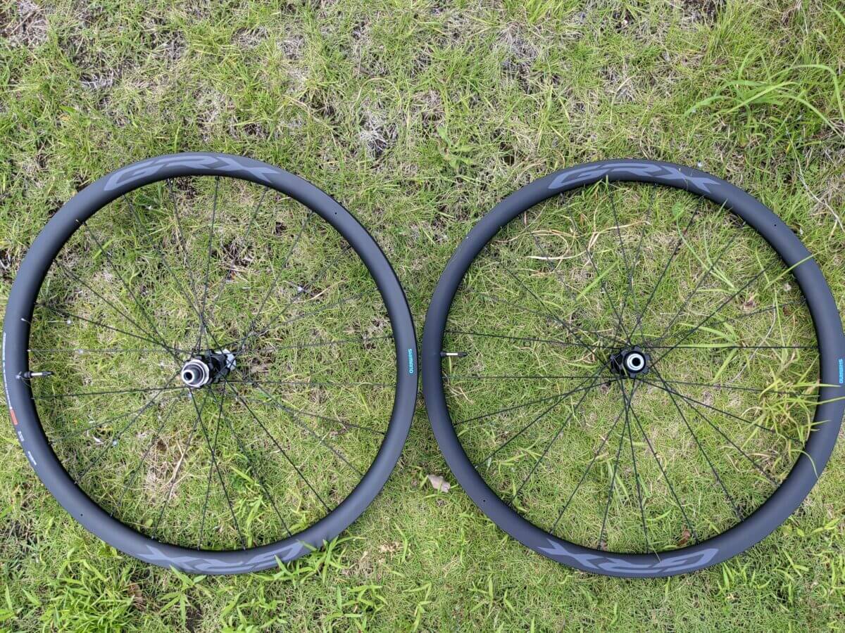 軽量化＆乗り心地アップ】シマノ初グラベル用カーボンホイール「WH