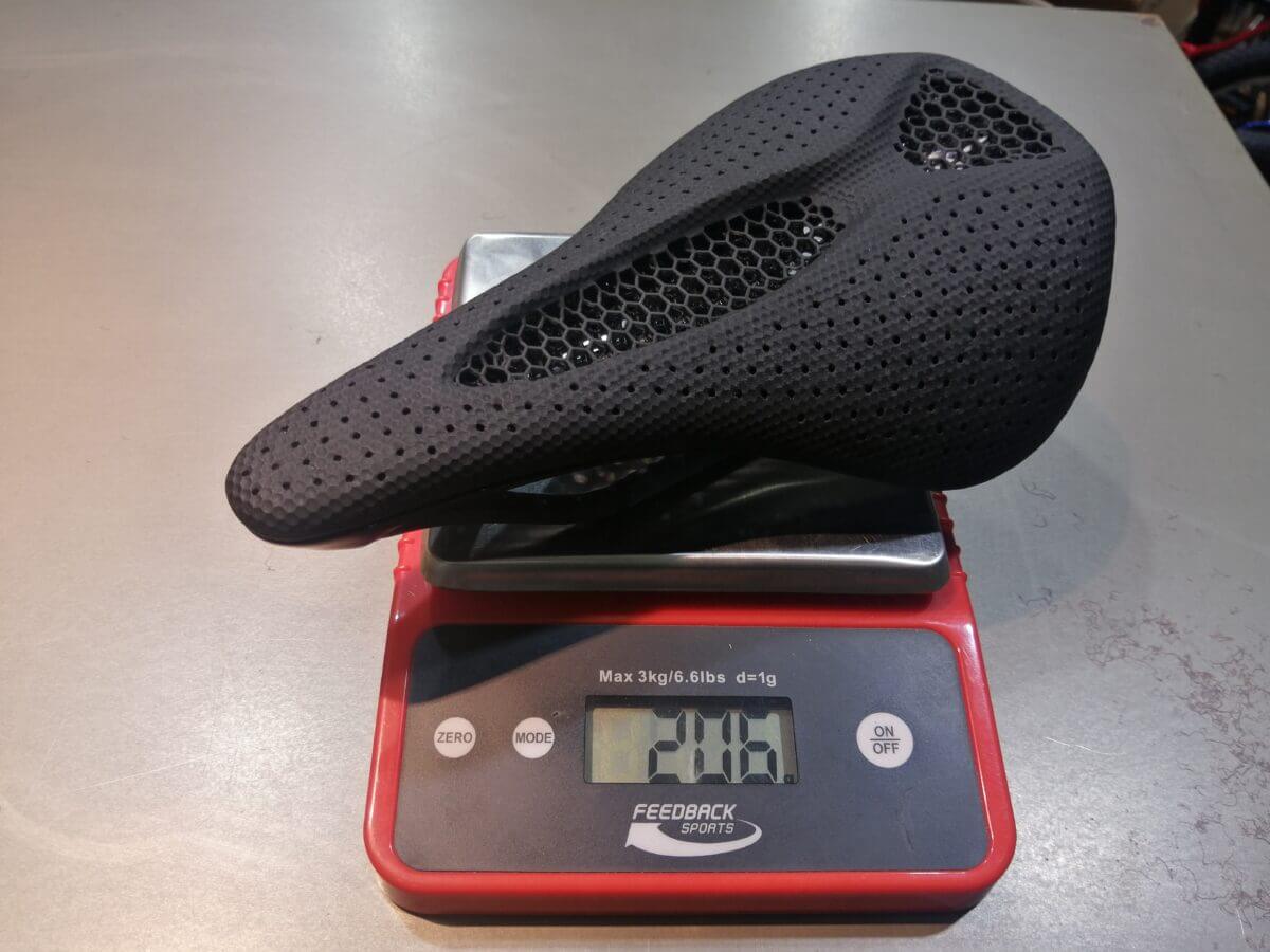 最新のS-WORKSサドルを徹底検証】あなたならどちらを選ぶ？ | KAMIHAGI