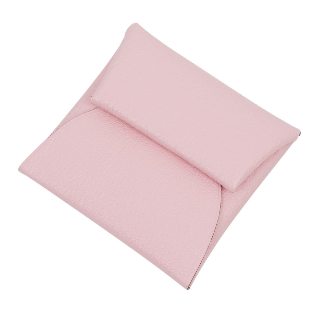Hermès Bastia Change Purse Rose Sakura in Chevre Leather | Mightychic
