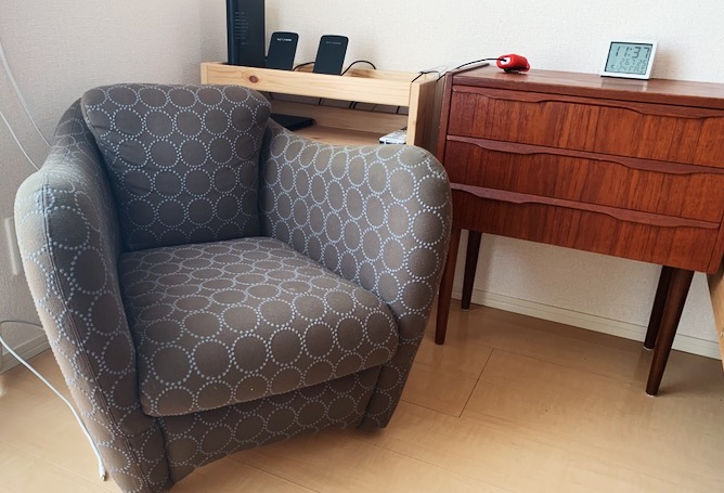 MINI MILLER ARM CHAIR × minä perhonen 小さな一人掛けソファを買い