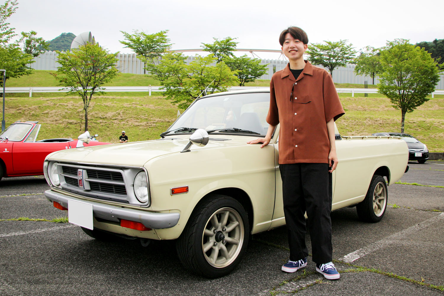 23歳、初めての愛車は「サニトラ」でした。Z31「フェアレディZ」乗りの
