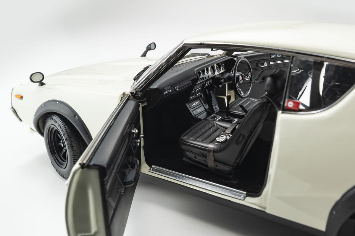 12年振りのバージョンアップ！ 京商から1/18スケールの日産