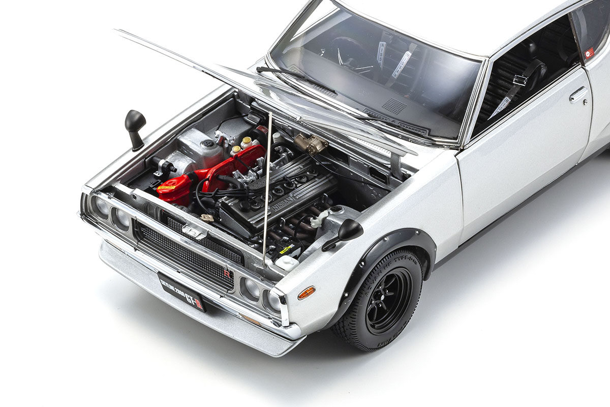 1/18京商SAMURAI日産スカイライン2000GT-R PCG10シルバー 1/18 Kyosho