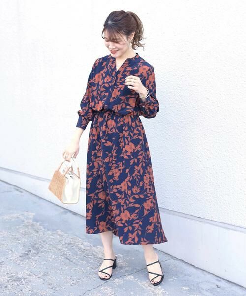 セール】 フラワープリントロングスリーブVネックワンピース◇ （ミニ
