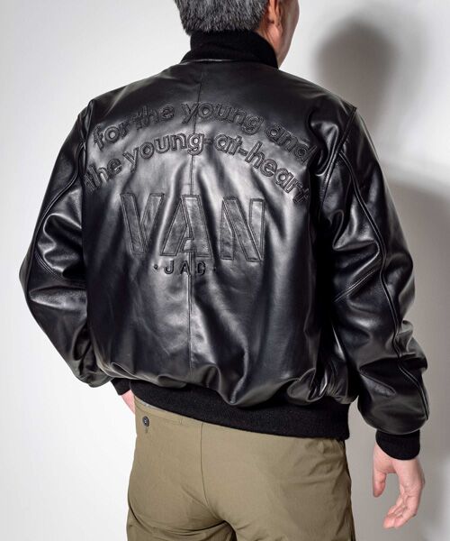 プレミアムスタジアムジャンパー＜オールレザー＞ （レザーブルゾン