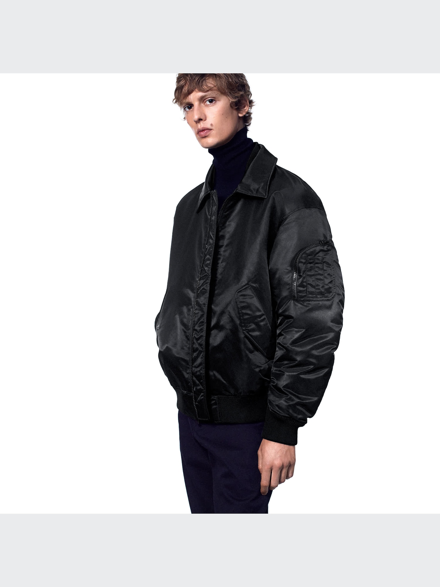 ユニクロ公式 | ダウンオーバーサイズリブブルゾン