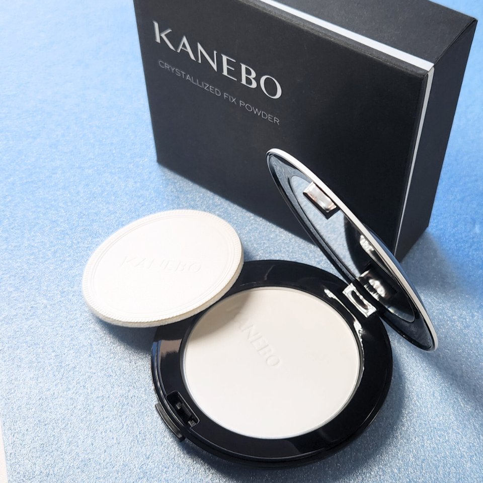 クリスタライズドフィックスパウダー | KANEBO公式サイト