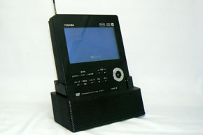 いろいろ詰めこんだスタイリッシュな“ポータロウ”――東芝「SD-P50DT