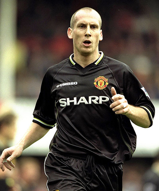 あの3冠から20年、マンチェスター・U「伝説の98-99ユニフォーム」を