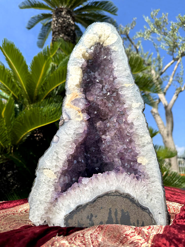 楽天市場】天然 アメジスト 紫水晶 ドーム 原石 大きい クラスター 約