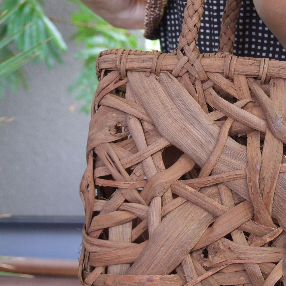 楽天市場】純国産 山葡萄かごバッグ 乱れ編み : おまめ