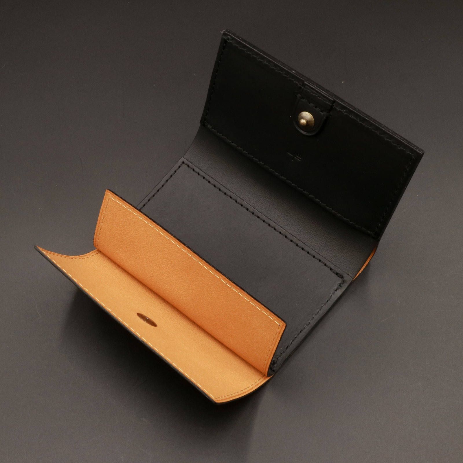 m+ - 「straccio superiore」ミニ財布 ブラック | corne/コルネ