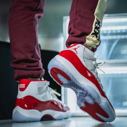 国内12月10日発売予定】ナイキ エアジョーダン 11 レトロ 