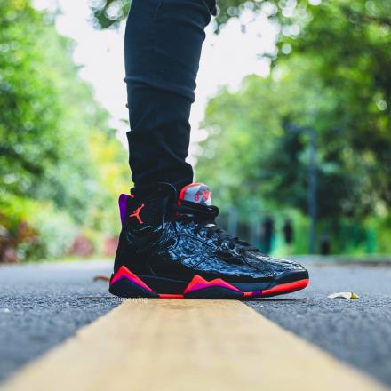 国内10月31日発売予定】ナイキ ウィメンズ エアジョーダン7 レトロ