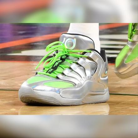 国内4月25日発売予定】ナイキ KD 18 EP 