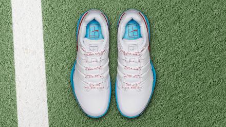 国内9月29日/10月1日発売予定】 錦織圭 × ナイキ エア ズーム