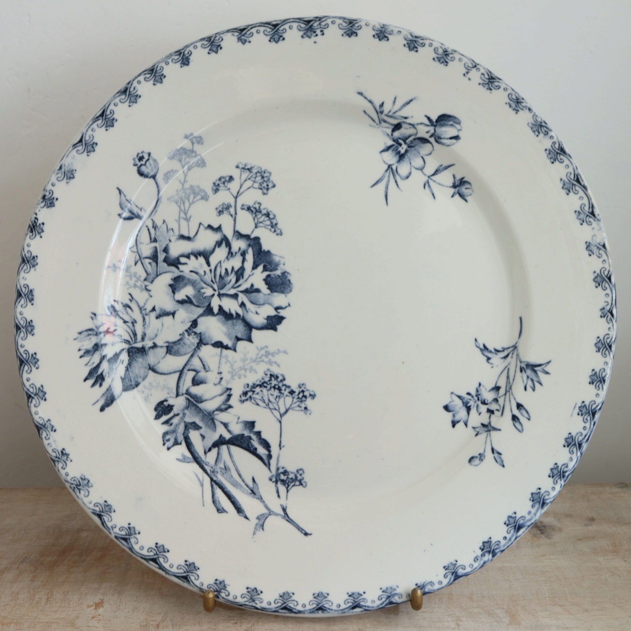 アンティークプレート 皿 VEGA フランス サルグミンヌ製 U&C SARREGUEMINES