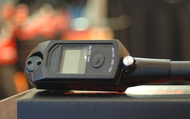 FOX RACING SHOX フォックス レーシング ショックス [ Digital Pump