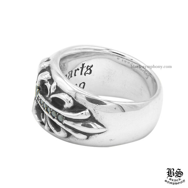 クロムハーツフローラルクロスリングwithパヴェブラックダイヤモンド