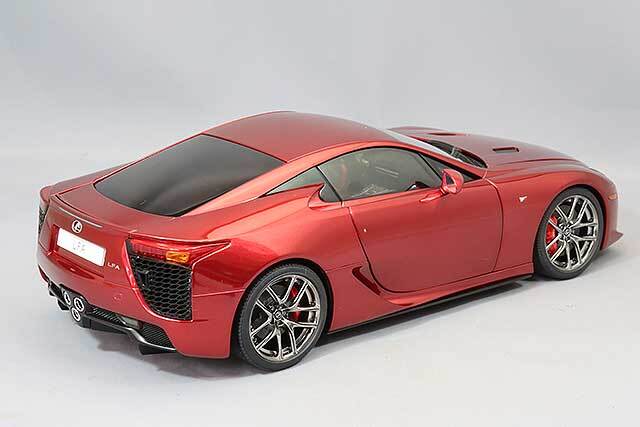 オートアート コンポジット 1/18 レクサス LFA パールレッド