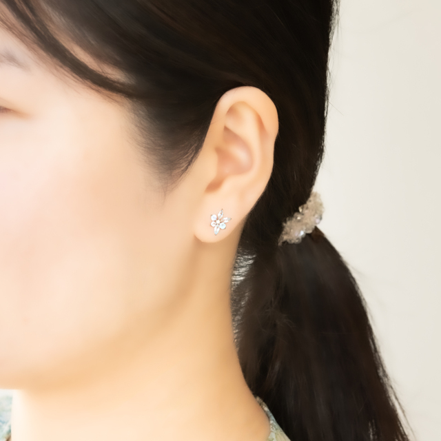 ピアス K10ホワイトゴールド ホワイトトパーズ ムーンストーン アクア