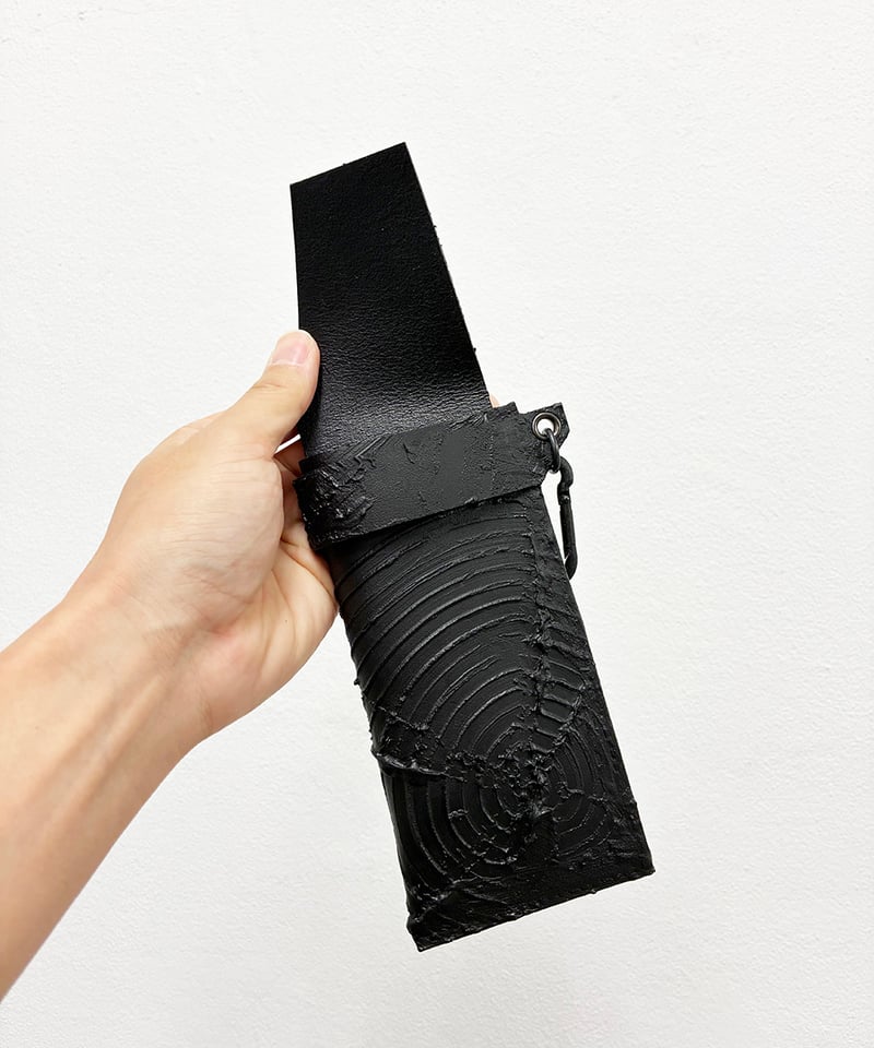 吊るすグラスケース／BK | Kagari Yusuke ／カガリユウスケ