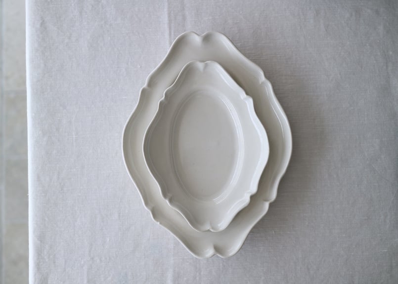 河合竜彦 オーバルレリーフ皿 S 白艶釉 | CUFF