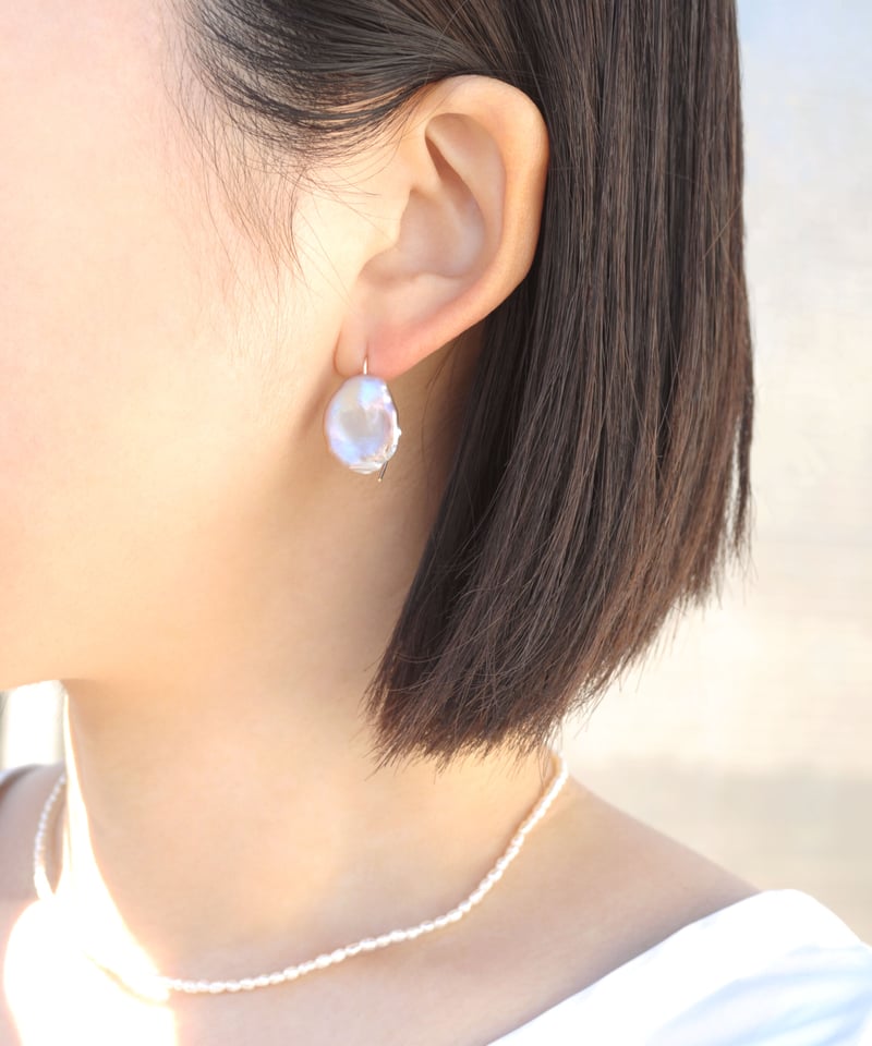 anq.】K10・バロックパールフックピアス 淡水グレーパール | KU
